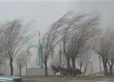 سرعت باد در کبودراهنگ به 72 کیلومتر بر ساعت رسید