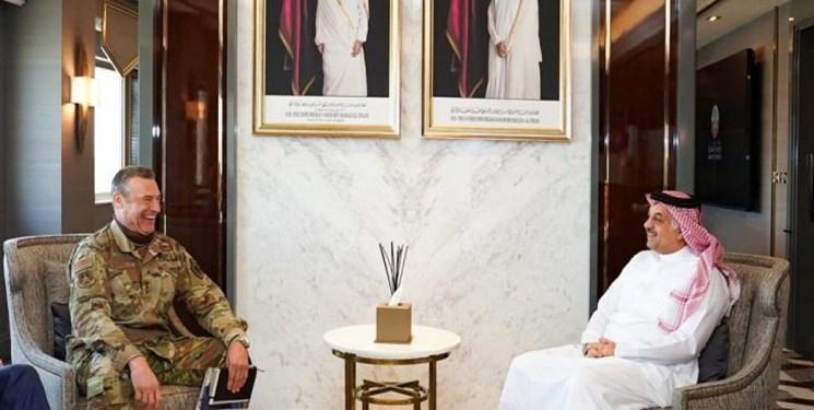 فرمانده نیروی هوایی آمریکا در خاورمیانه با وزیر دفاع قطر ملاقات کرد
