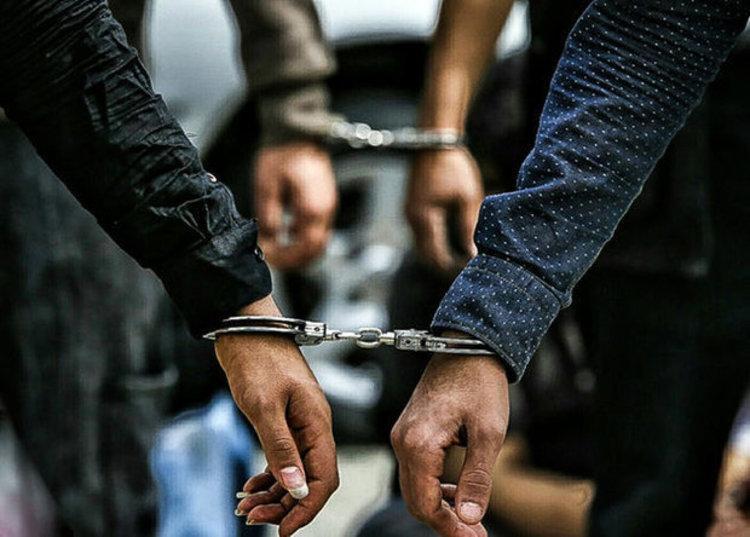 سارق پل های عابرپیاده: 60 میلیون تومان گیرمان آمد! دزد پل های عابرپیاده: 60 میلیون تومان گیرمان آمد!