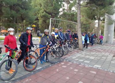 خبرنگاران 500 دوچرخه سوار حامی محیط زیست در آران و بیدگل رکاب زدند