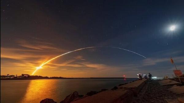 انتشار تصاویر شگفت انگیز لحظه پرتاب موشک آرتمیس از ناسا